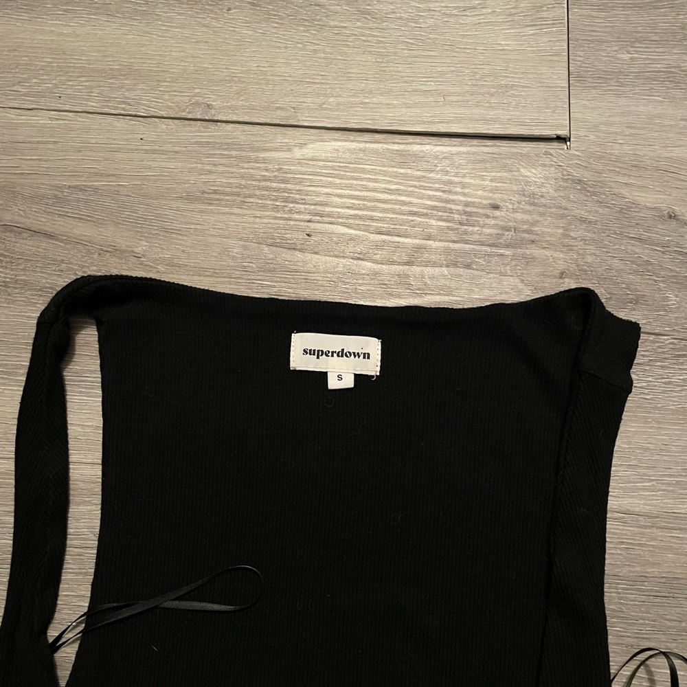 superdown Black Sleeveless Midi Dress with Side Cutout - Picture 4 of 5